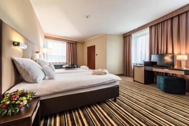 Hotel Victor Pruszków DeSilva