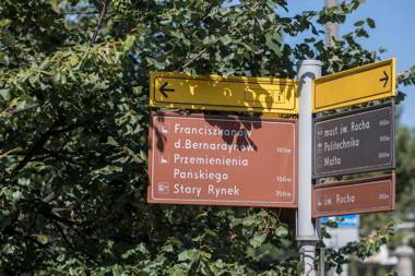 Poznan Rents - Apartamenty Mostowa Parking Free