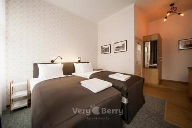Very Berry - Glogowska 39-5 - Apartamenty Targowe self check in 24h
