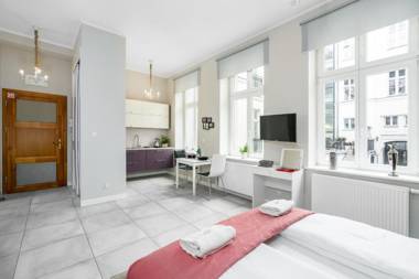 Modish Studio Poznan Old Town by Renters