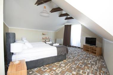 Provincja Winebar & Rooms