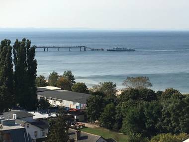 Wolin-Travel Apartamenty Statek z widokiem na morze