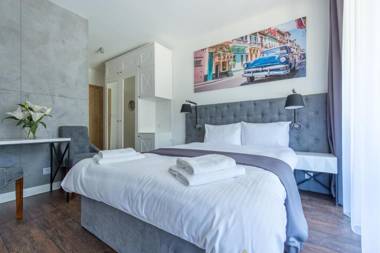 Port 21 Pura Pool & Design Hotel - Adults Only