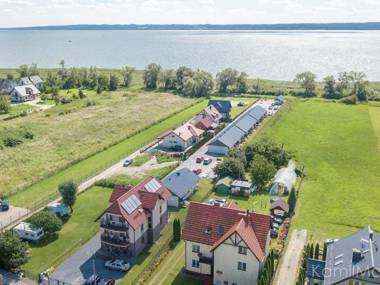 Comfortable apartment in a wooden cabin by the sea in Krynica Morska