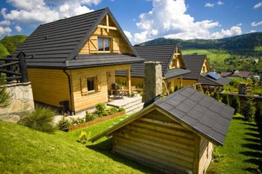 Chaty Wichrowe Wzgórze