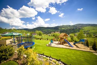 Chaty Wichrowe Wzgórze