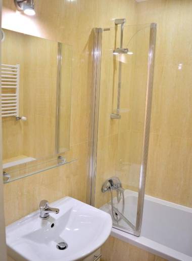 Cybulskiego Guest Rooms