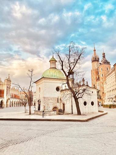 Mint Luxury Apartments at the Main Square