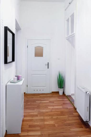 FriendHouse Apartments