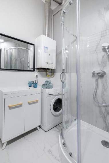 FriendHouse Apartments