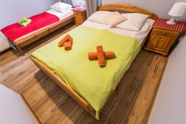 Homely Apartment's Old Town