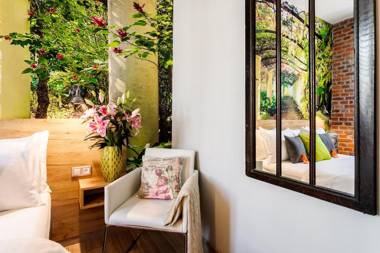 Art & Garden Residence