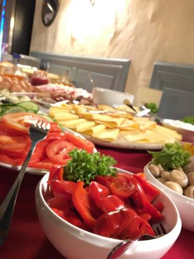 Scharffenberg Apartments Main Square