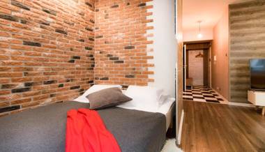 Prestigious Main Square Apartment