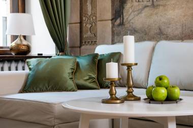 P&J Luxury Apartments