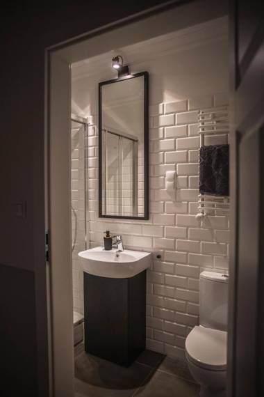 Angel House Apartments