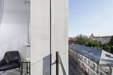 Apartments Kraków Rajska 3 by Renters