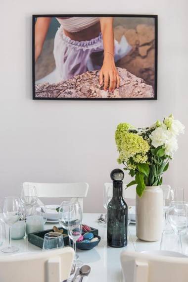 Square Apartment by Loft Affair