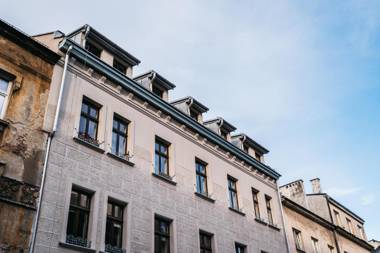 Queen Studio by Loft Affair