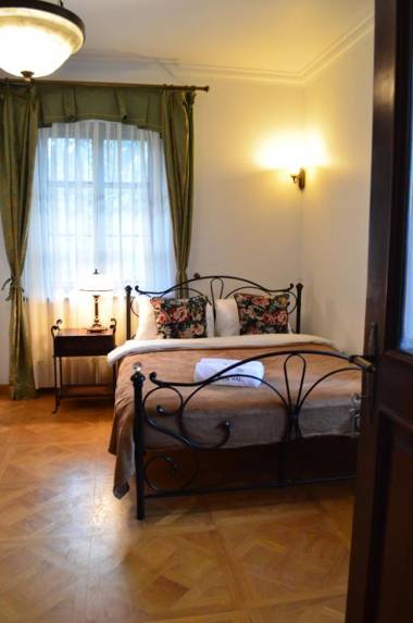 Apartamenty w Dworku Cheval