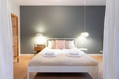 Apartments nearto Main Railway Station