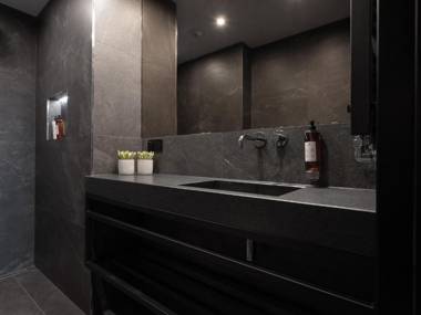 Art Penthouse with Jacuzzi - Krakow Center