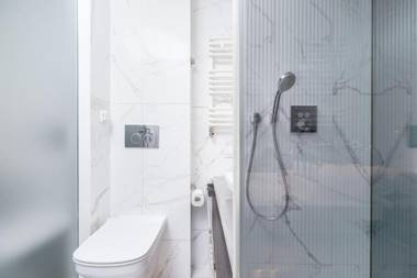 Apartments Cracow Sukiennicza by Renters