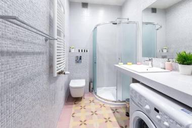 Friendhouse Apartments - Train Station Area