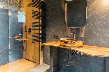 udanypobyt OMG Houses