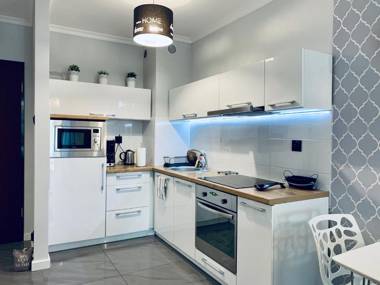 Apartament Gray z ogródkiem i garażem