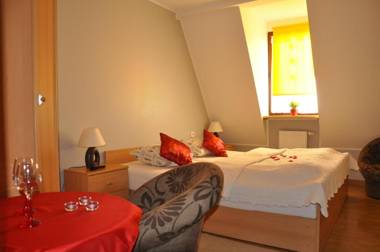 Willa Irys z basenem