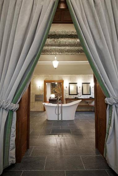 Zamek Karpniki Schloss Fischbach