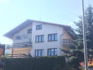 Pokoje Gościnne "Willa Mil"