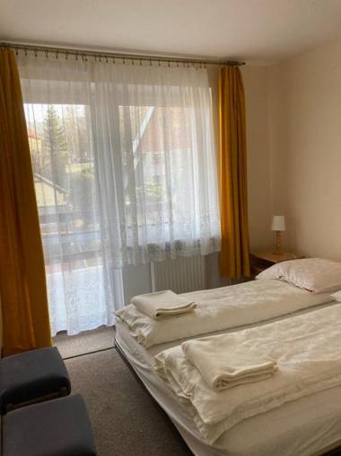 Pokoje Gościnne "Willa Mil"