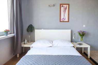 Sleepy3city with Sea View