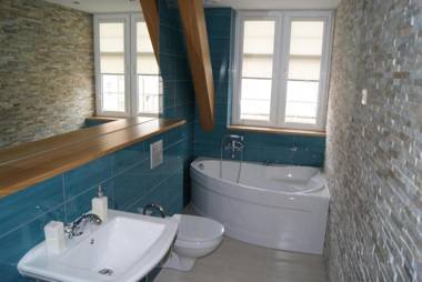 Gdańskie Apartamenty - Apartamenty na Sw Ducha - Gdańskie Poddasza z jacuzzi i De Luxe