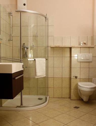 SWEET HOME HOSTEL Pokoje Gościnne Guest Rooms Privatzimmer OLD TOWN