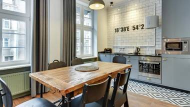 Dom & House - Apartments Old Town Ogarna