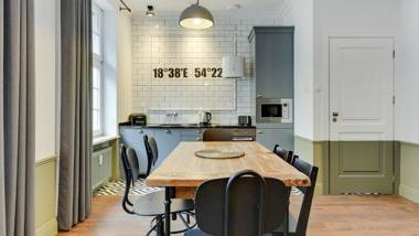 Dom & House - Apartments Old Town Ogarna