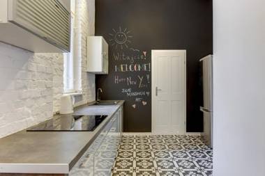 Blue Mandarin Solidarity Square