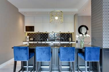 Blue Mandarin Riverside