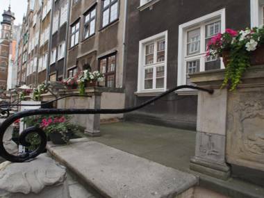 Grand-Tourist Amber Rose Apartment