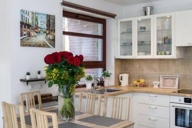 Elite Apartments by the River Bikes&Xbox&Playstation&Rollerblades