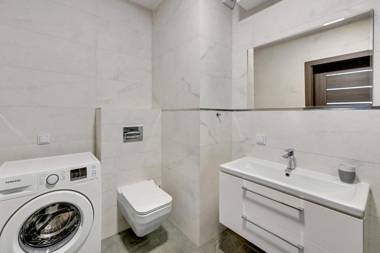 Grand Apartments - Luxury apartment on the 11th floor with a view of the Old Town