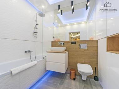 City Center - Długa Grobla by Apartmore