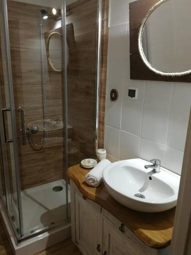 DomTurystyki Rodzinnej " Żabi Dołek "