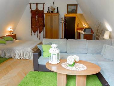 Lovely Apartment in Rusko with Pool & Garden