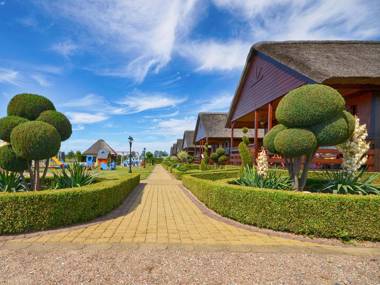 Cozy Cottage in Domaslawice with Swimming Pool