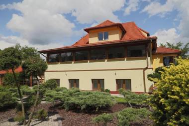 WIlla Maksymilian Bed and Breakfast