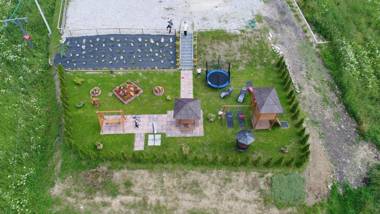 Pensjonat & Restauracja-Pizzeria Zbójecki Dwór - 15 minut pieszo do term tel 604-865-566